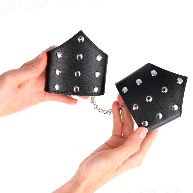 KINK - MUÑEQUERAS ESTILO PUNTIAGUDO NEGRO CON CADENA AJUSTABLE 17-23 CM X 8.5 CM - Imagen 4