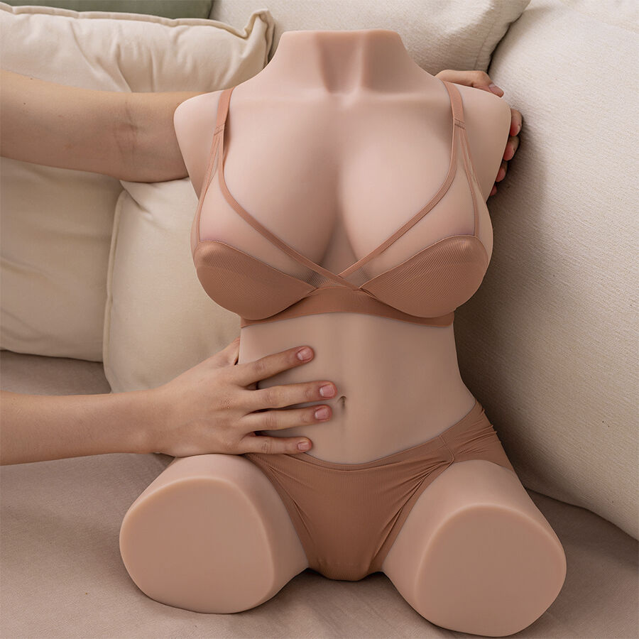 XISE - DANIA THRUSTING TORSO REALÍSTICO CON VIBRACIÓN FEMENINO 52 CM - Imagen 9